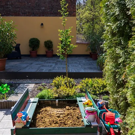 アパート Rigo Lak ミシュコルツ